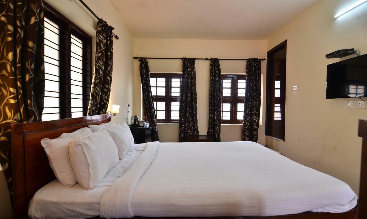 The Royal Heritage Hotel And Ayurvedic Center Thiruvananthapuram Zewnętrze zdjęcie