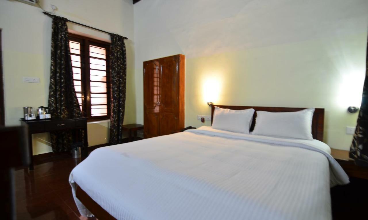 The Royal Heritage Hotel And Ayurvedic Center Thiruvananthapuram Zewnętrze zdjęcie
