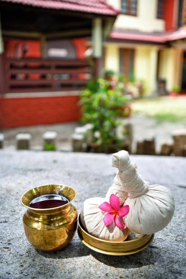 The Royal Heritage Hotel And Ayurvedic Center Thiruvananthapuram Zewnętrze zdjęcie